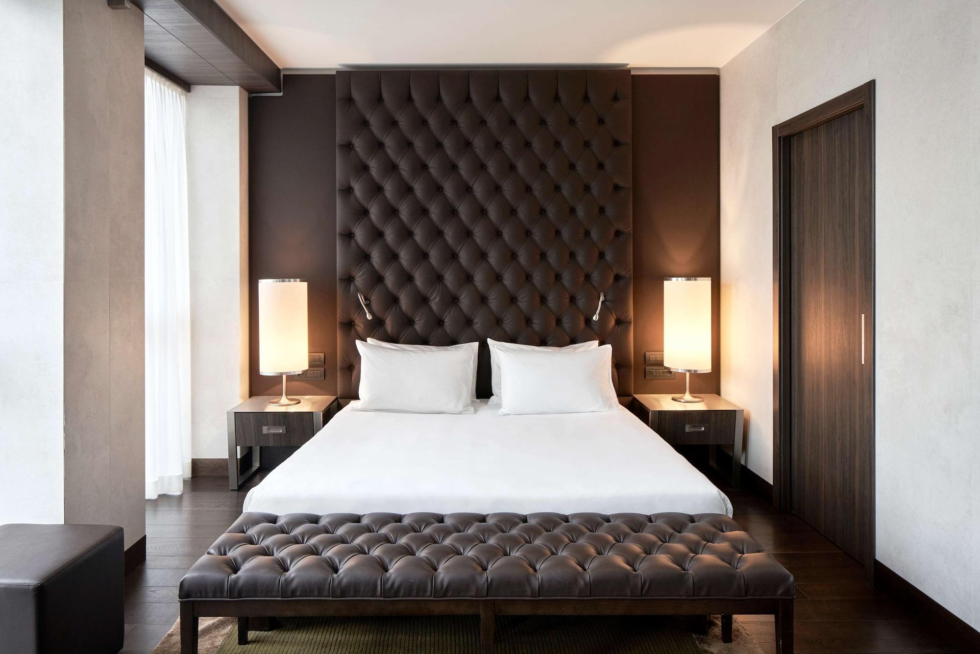 Hyatt Centric Milan Centrale Bagian luar foto
