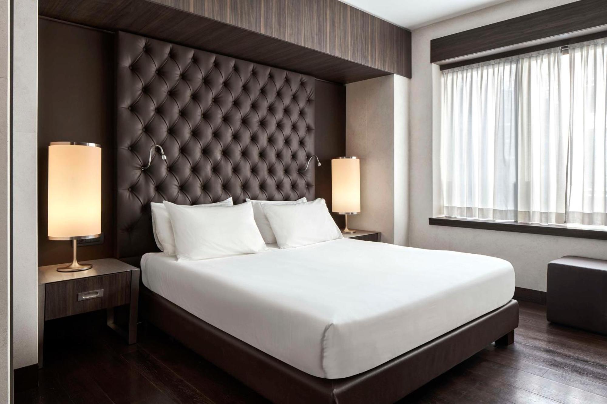 Hyatt Centric Milan Centrale Bagian luar foto