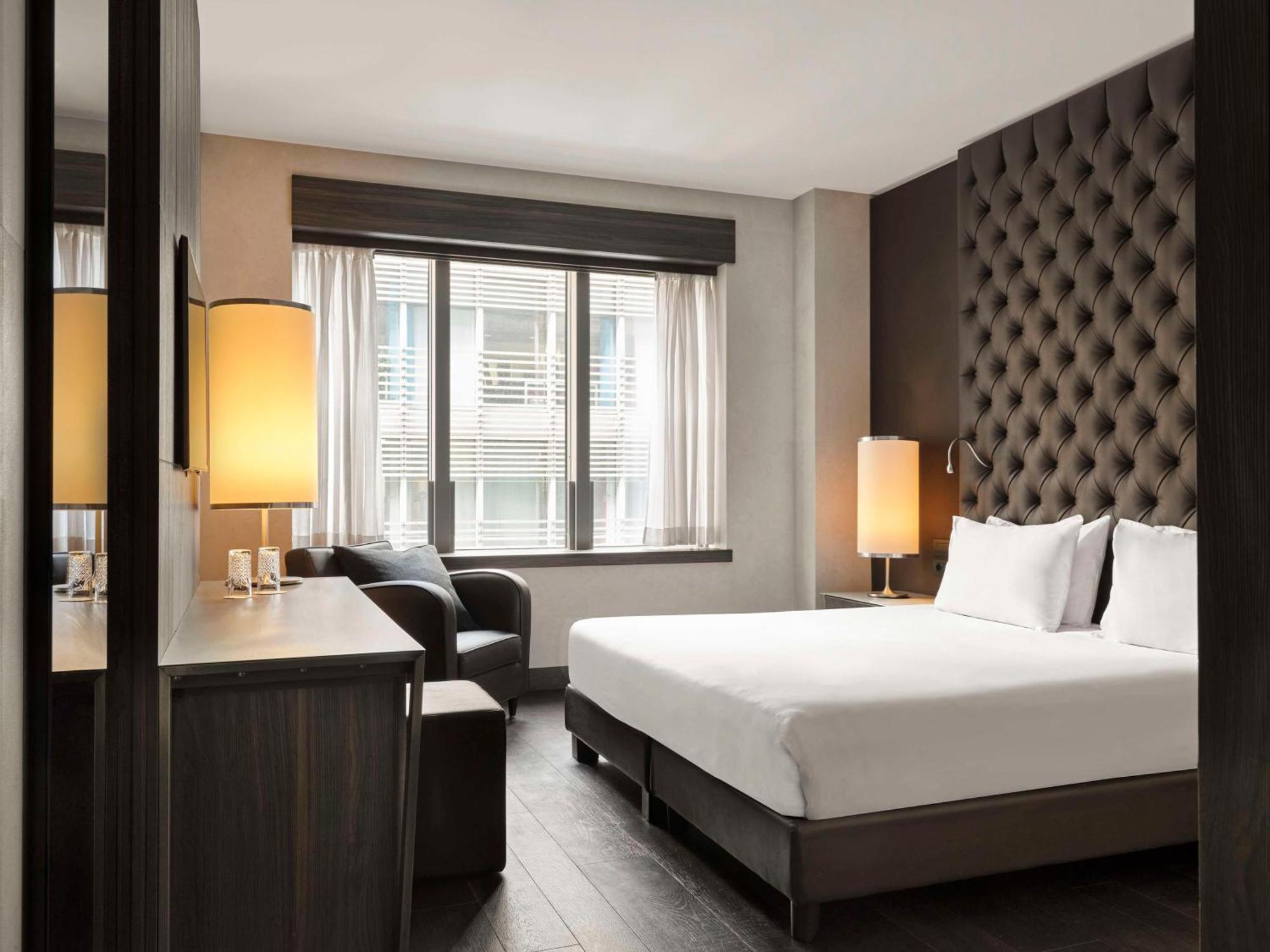 Hyatt Centric Milan Centrale Bagian luar foto