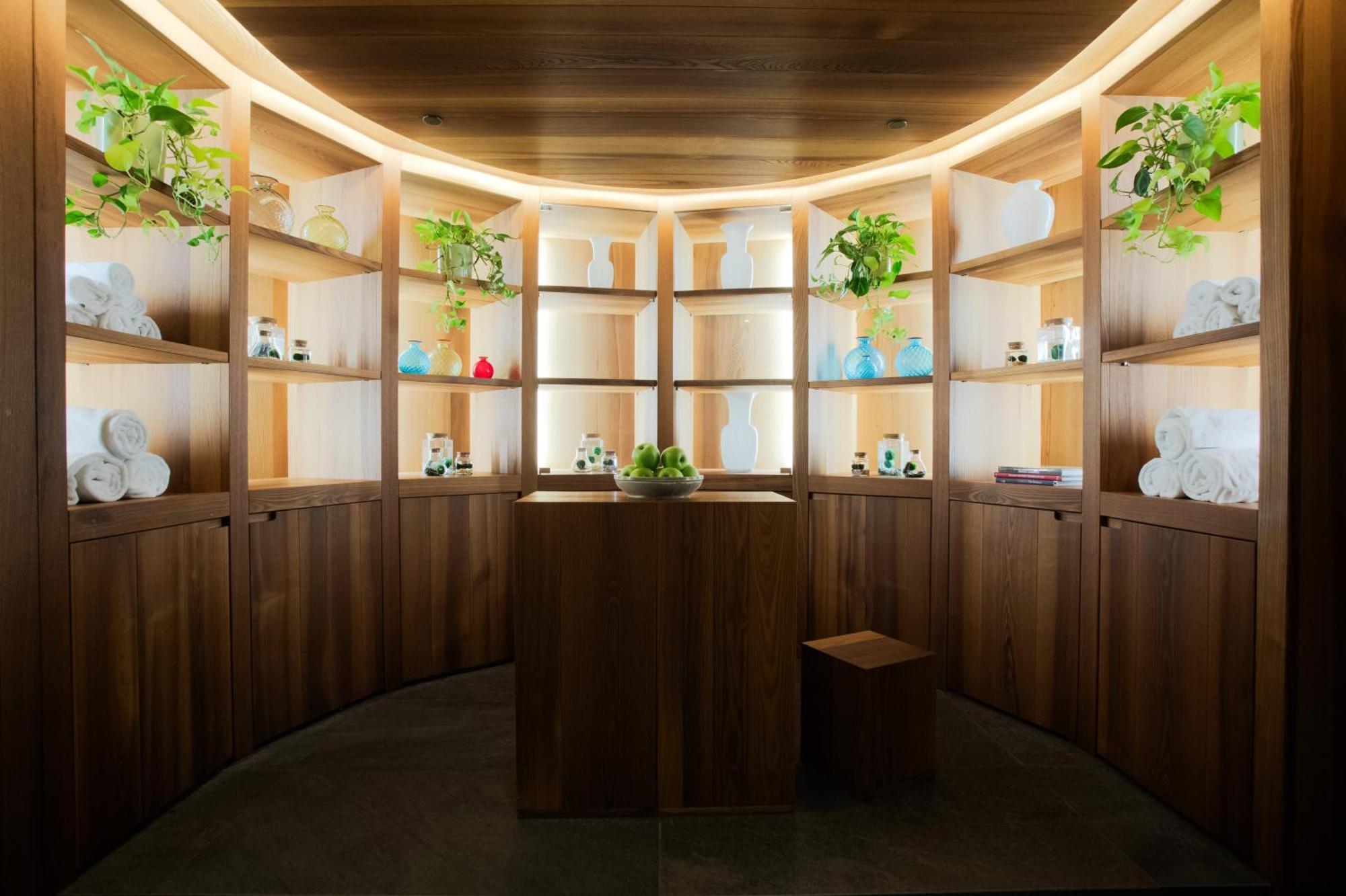 Hyatt Centric Milan Centrale Bagian luar foto